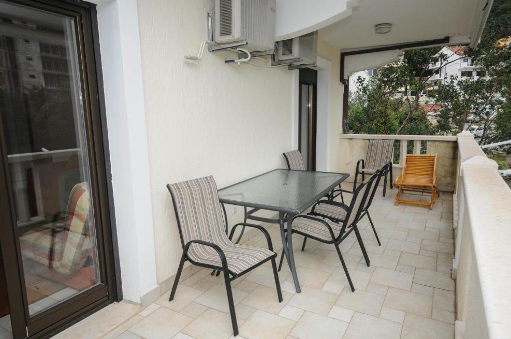 Apartment Jana Petrovazzo Esterno foto