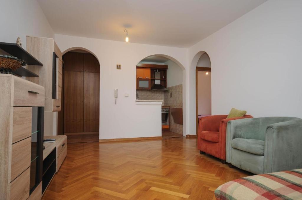 Apartment Jana Petrovazzo Esterno foto
