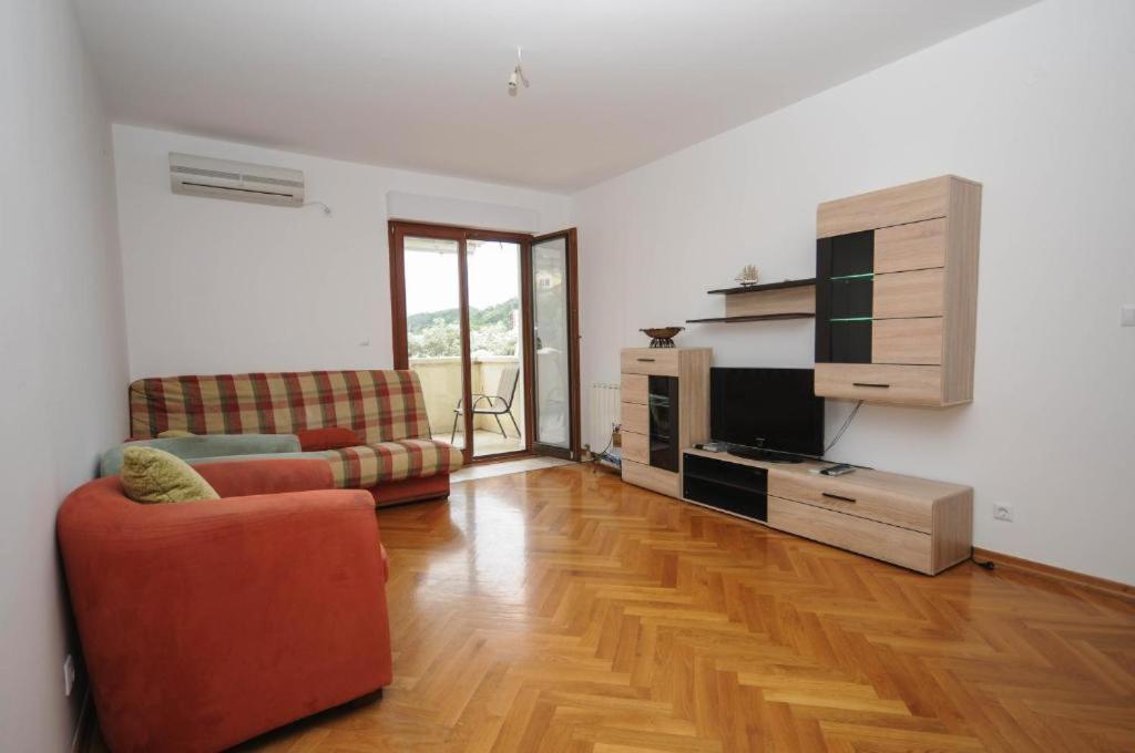 Apartment Jana Petrovazzo Esterno foto